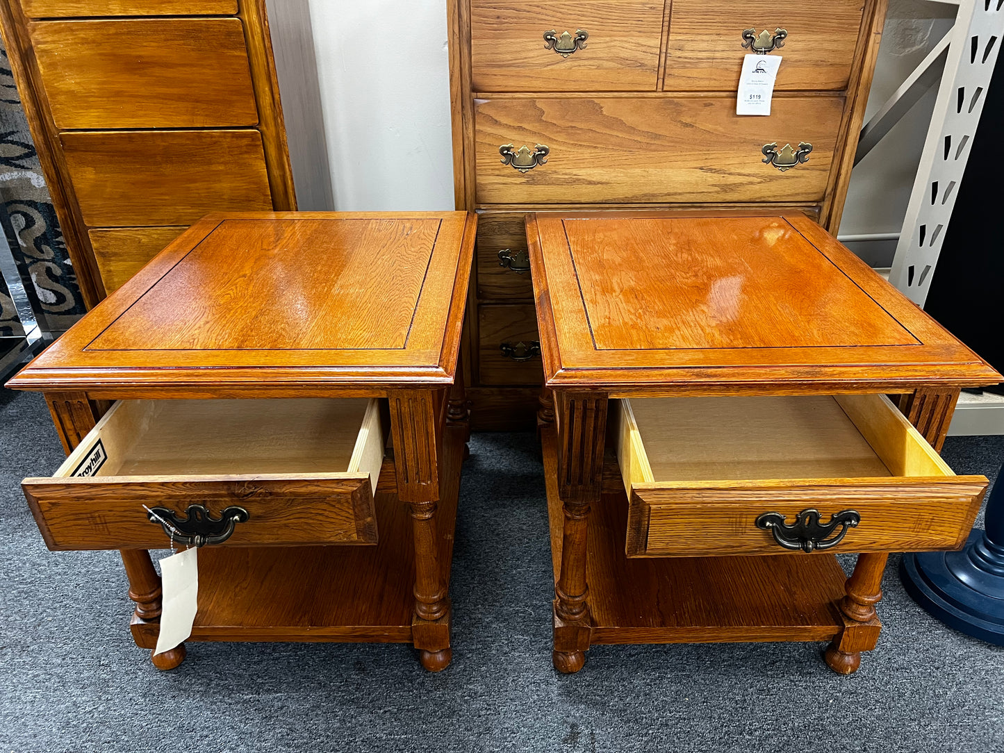 Broyhill 2PC Endtable Set