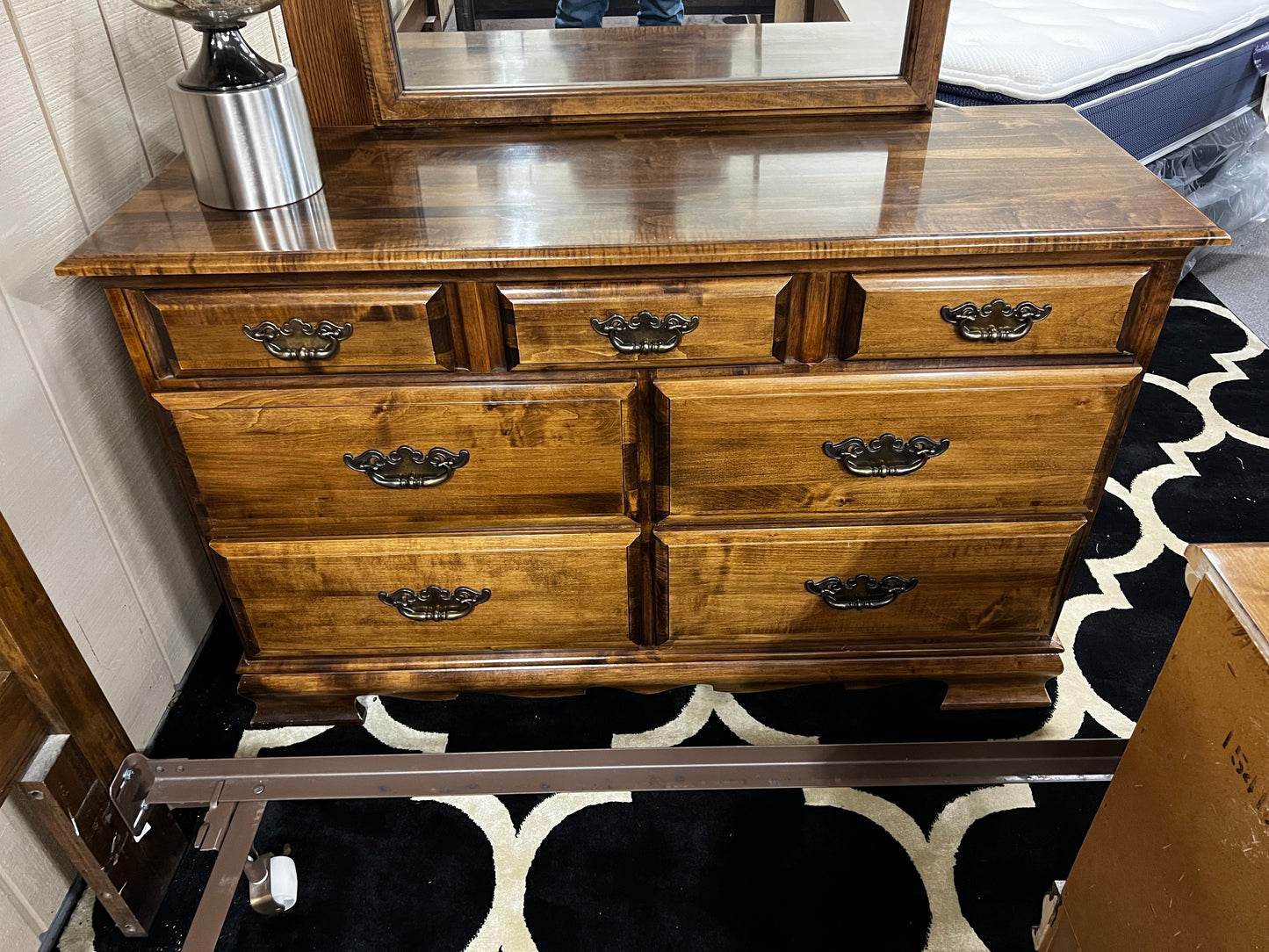 Kincaid 6Pc Queen Bedroom Suite