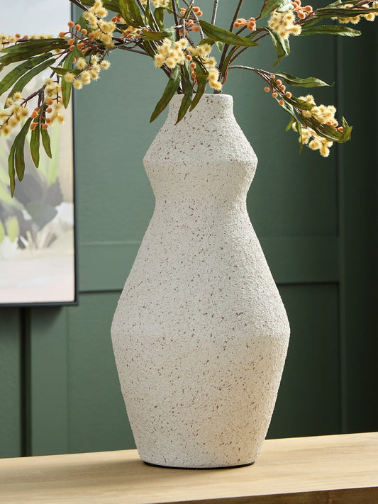 Dawthorne Vase