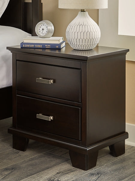 Covetown Full Panel Bed, Dresser, Mirror, Chest and Nightstand