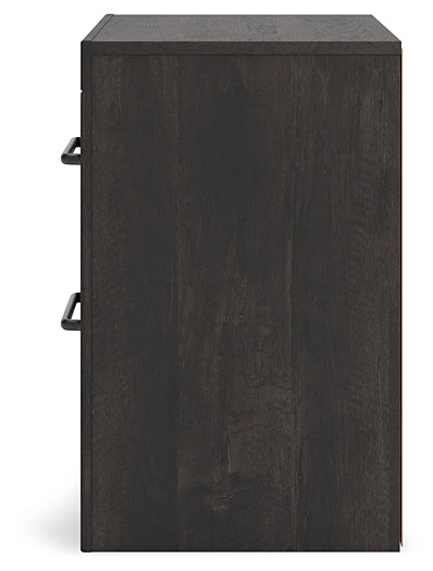 Hollivern Queen Panel Bed, Dresser, Mirror and Nightstand