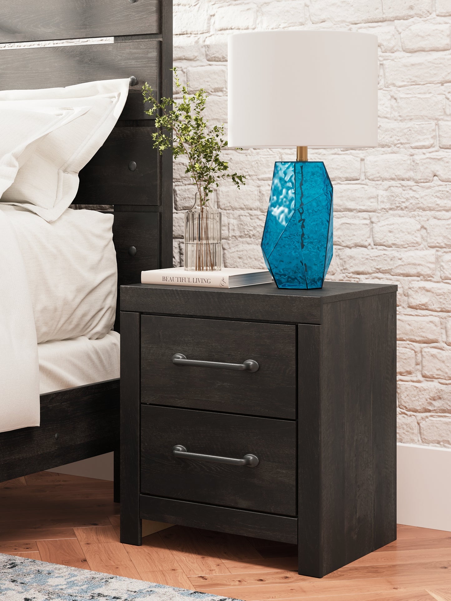 Hollivern Full Panel Bed, Dresser, Mirror and Nightstand