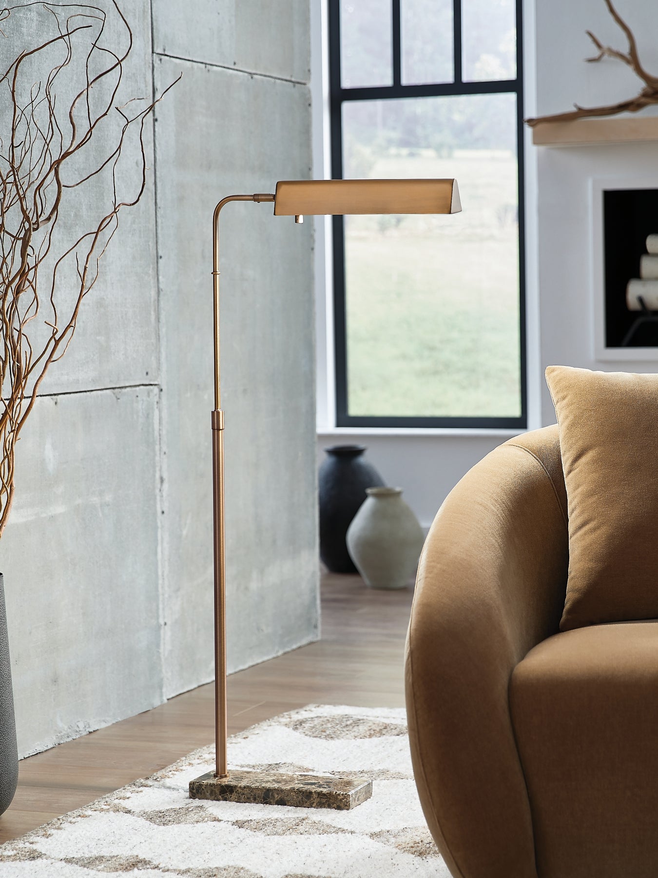 Yafe Metal Floor Lamp (1/CN)