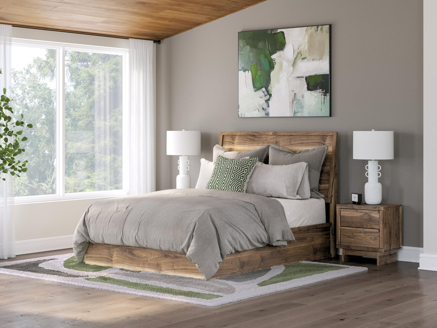 Chirason Queen Panel Bed