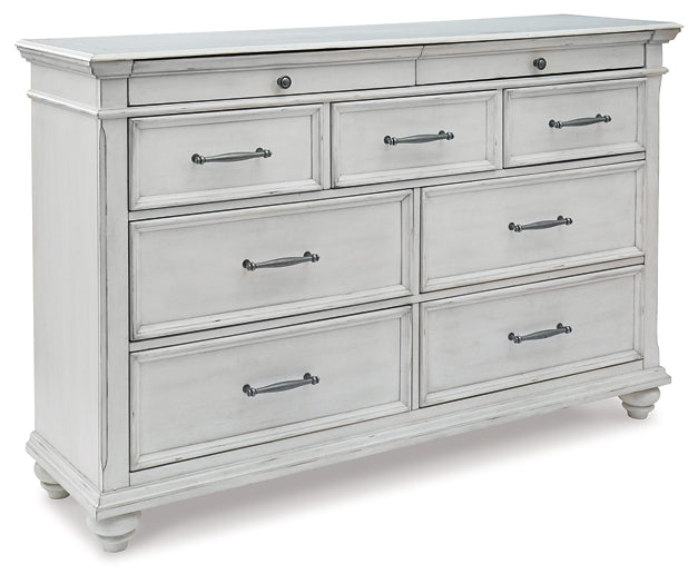 Kanwyn Queen Panel Bed with Dresser